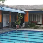 Mandalawangi Hotel